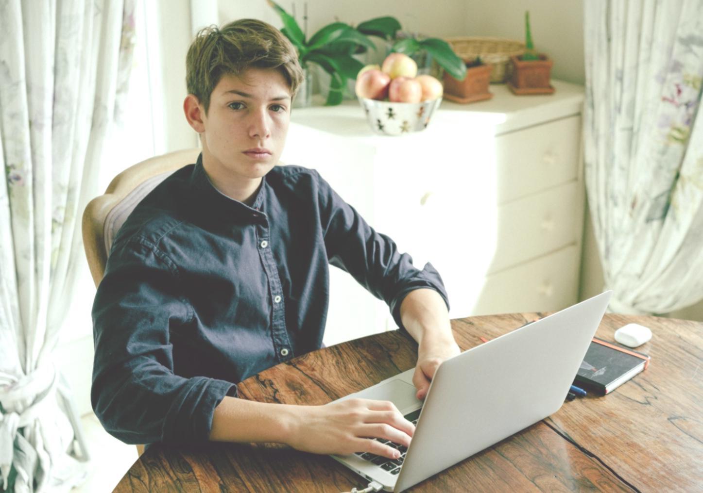 Analyse de données financières sur écran